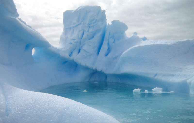 Antarctica_Iceberg_Lagoon.jpg